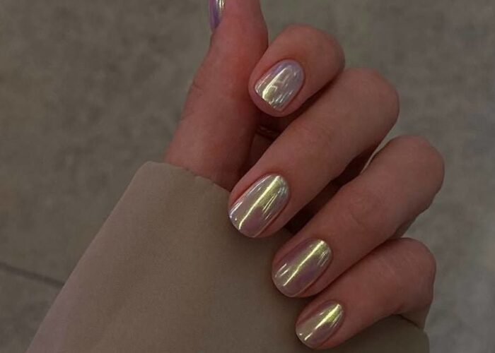 Зимний маникюр: тренды и идеи для коротких ногтей