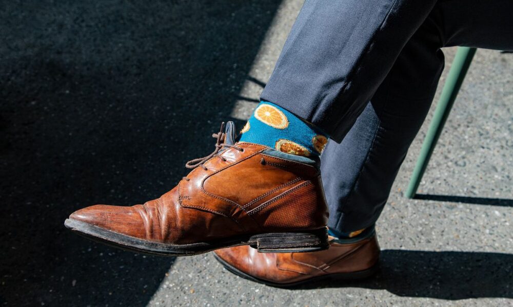 Секреты стиля: как носить носки, чтобы выглядеть безупречно (и какие ошибки допускают звезды)