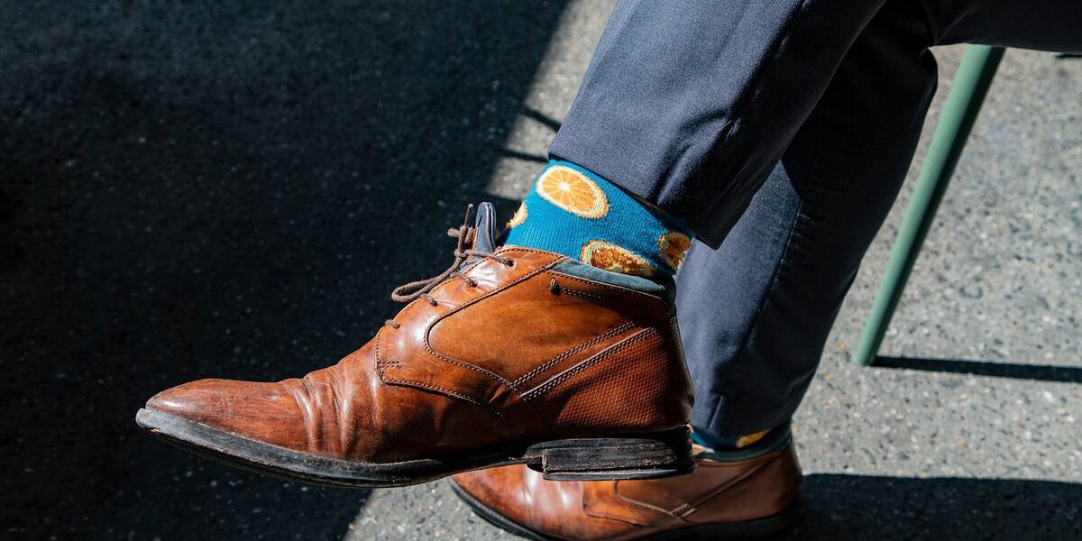 Секреты стиля: как носить носки, чтобы выглядеть безупречно (и какие ошибки допускают звезды)