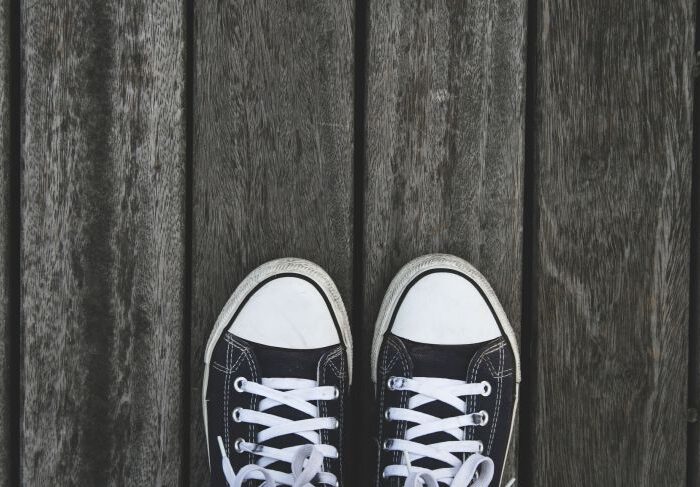 Лайфхак для дома: как избавиться от запаха в обуви с помощью мыла