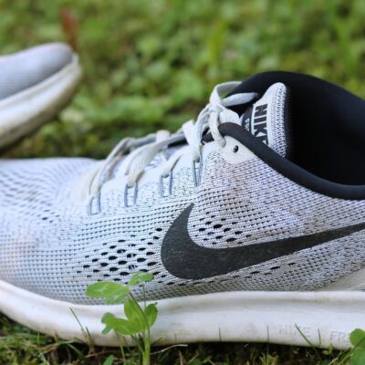 Тренды и секреты стиля: Гид по женской моде