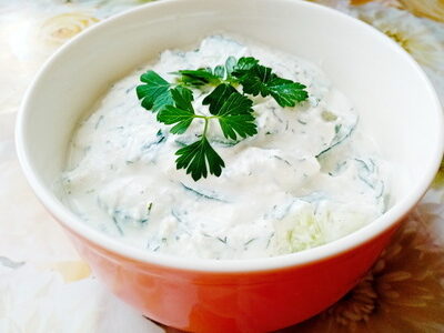 Салаты, салат с творогом, рецепт с огурцами